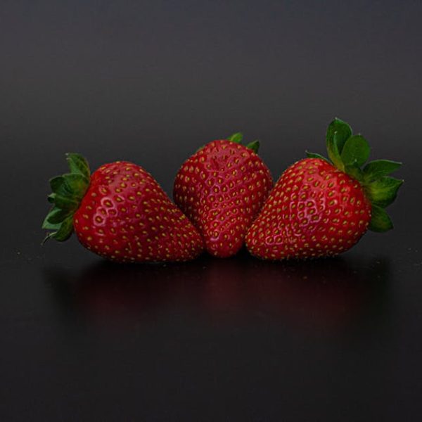 5 Smart & Simple Ways to Freeze Strawberries Perfectly