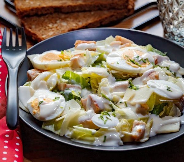 Maximizing Salad Dressing Shelf Life: Essential Tips and Timelines